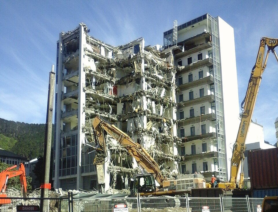 Demolition of 61 Molesworth St, Wellington. Also known as Deloitte House and previously ICI House, it was damaged by the Kaikoura earthquake on November 14…